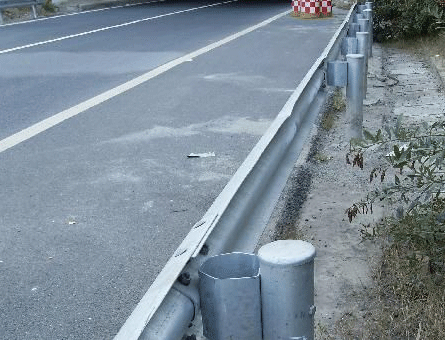 高速公路波形護欄